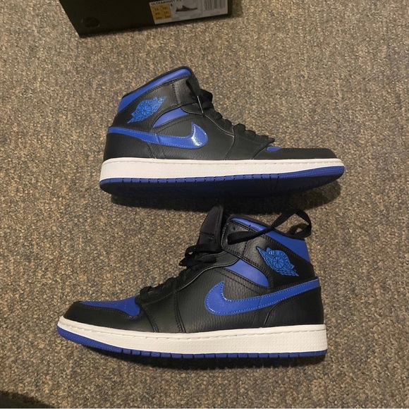 Jordan Other - Air Jordan 1 Mid ‘Black Hyper Royal’